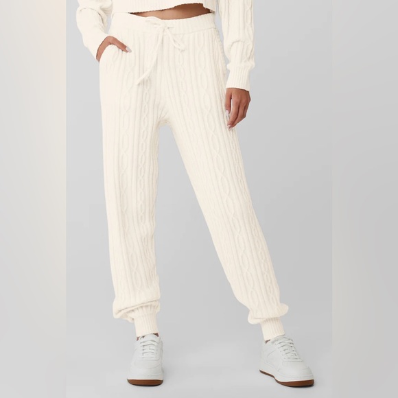 ALO Yoga Pants & Jumpsuits Nwt Alo Yoga Cable Knit Winter Bliss